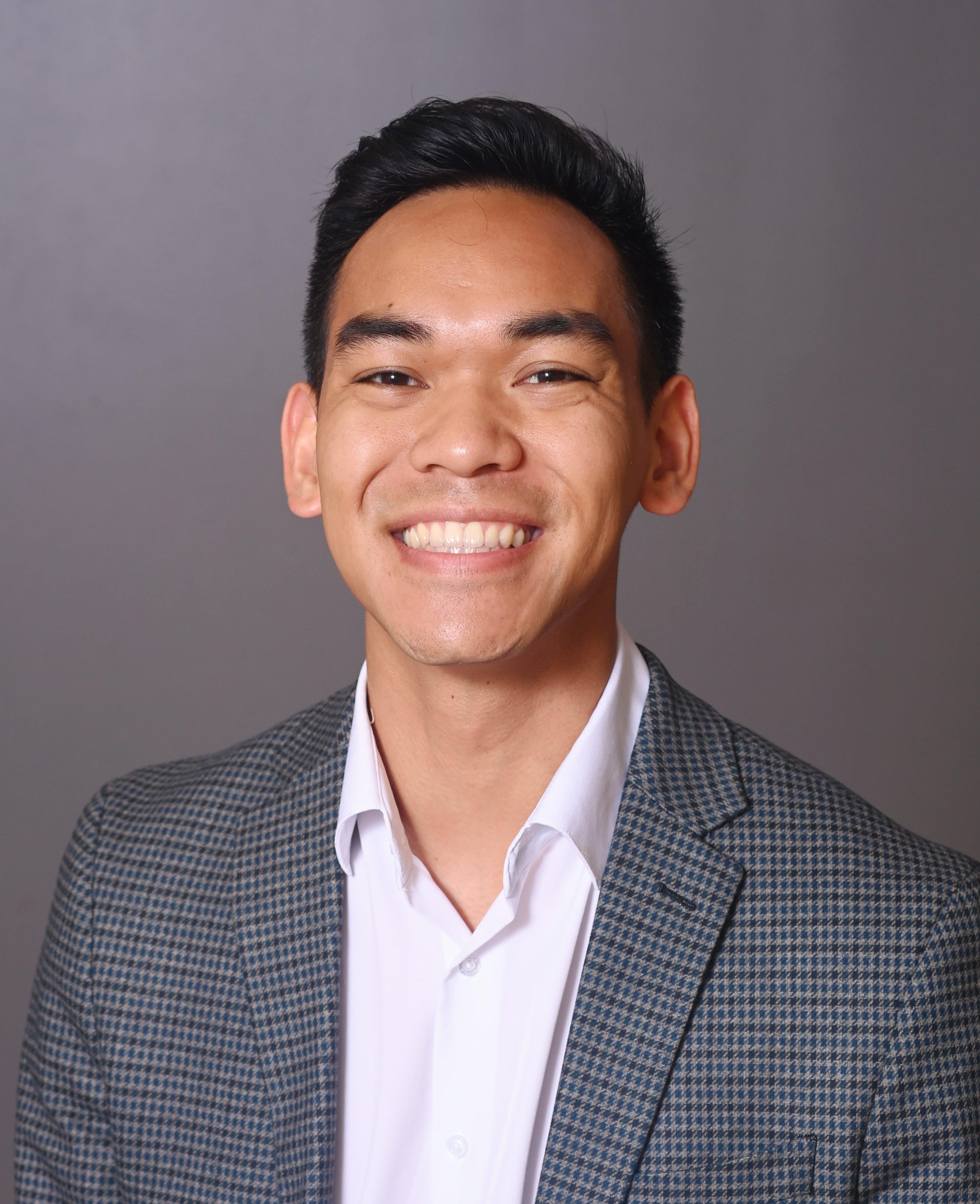 Josh Abando Headshot